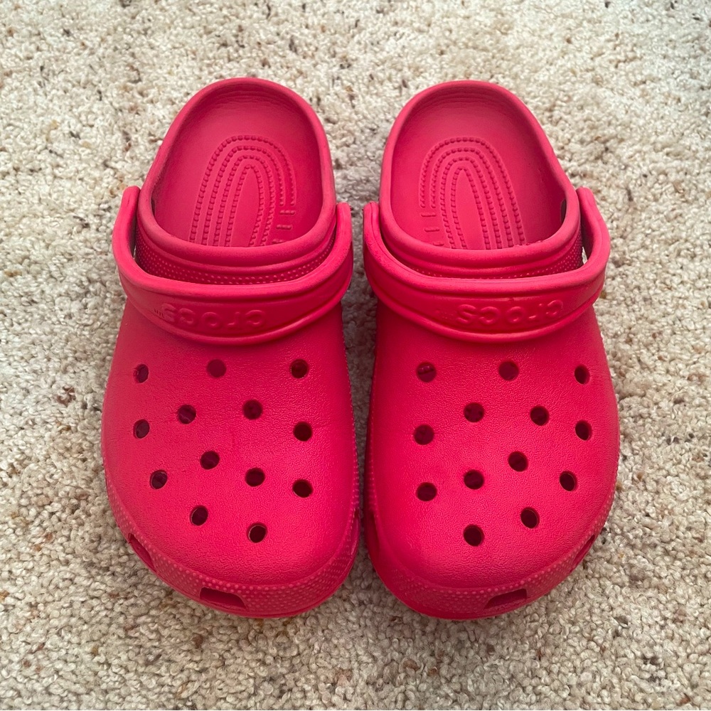 🐊 Crocs (Unisex)